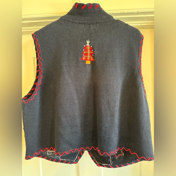 Designers Studio Originals Christmas sweater vest - Picture 4 of 4